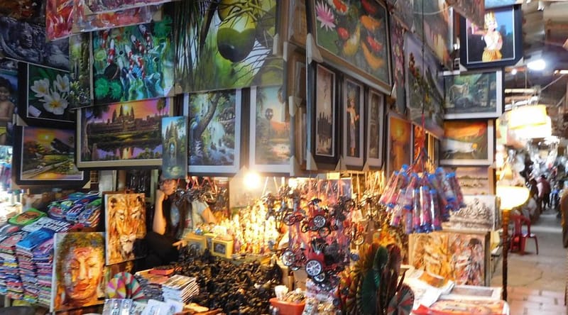 Toultumpong Market (Russian Market)