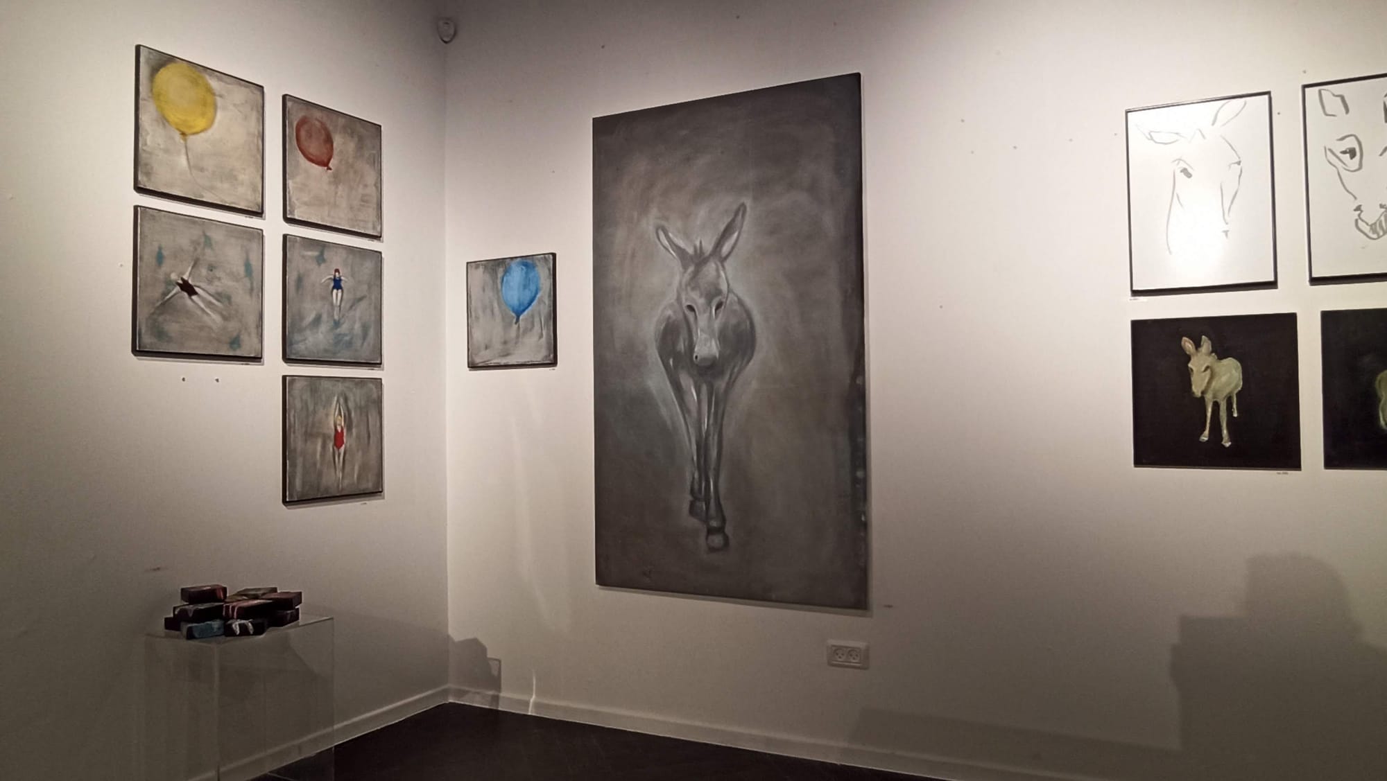 Art & About Gallery, Emek Heffer, Curator Yasmin Azaria.