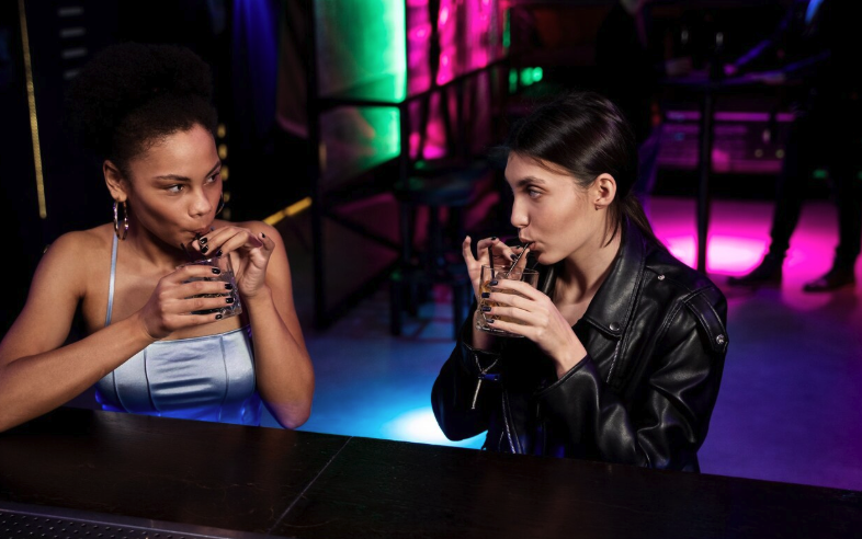 호빠킹과 함께하는 여성 전용 호스트바: 특별한 밤을 위한 완벽한 선택