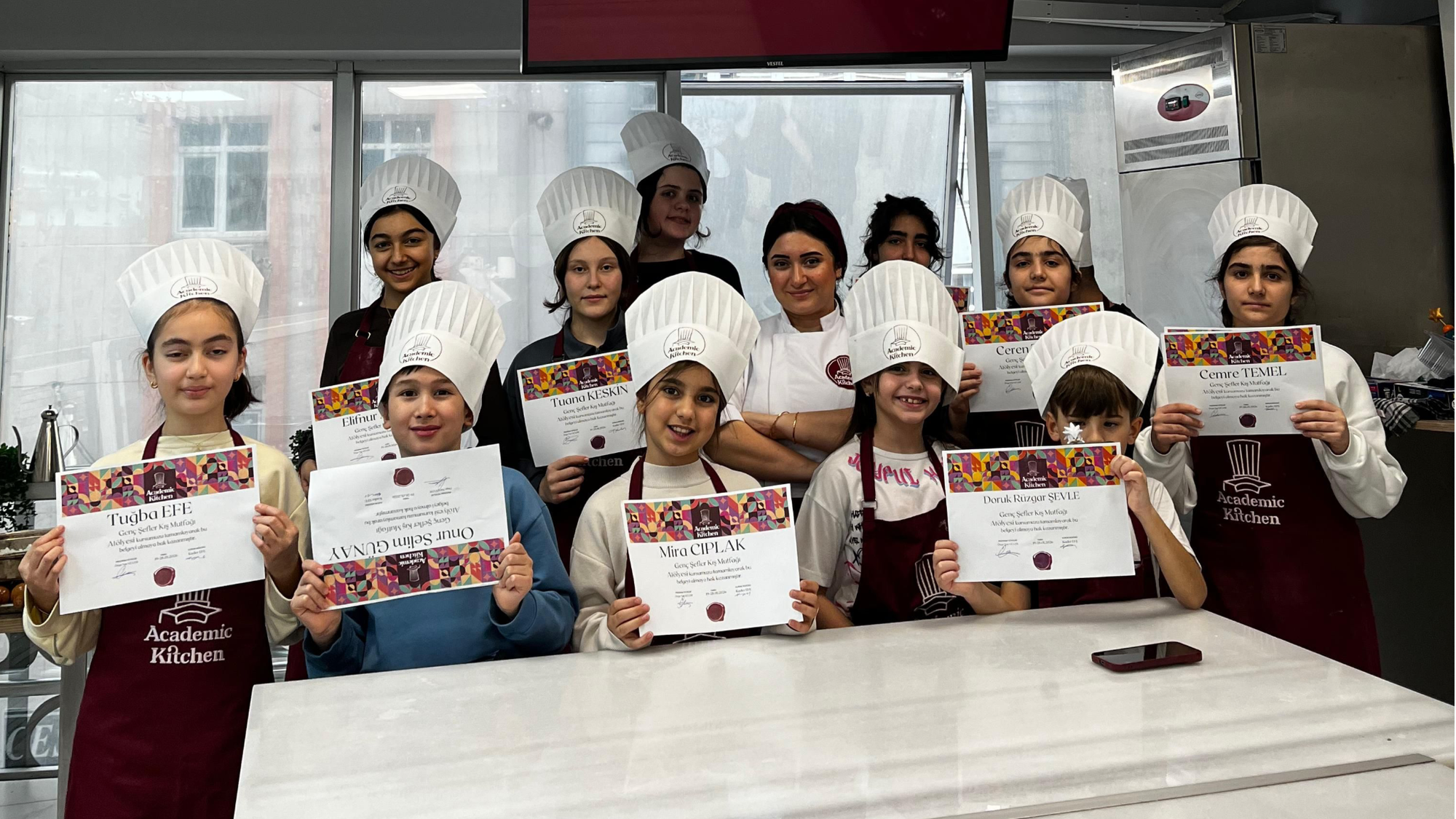 Genç Şefler İş Başında! Kışın Lezzet Atölyesini Başarıyla Tamamladılar!