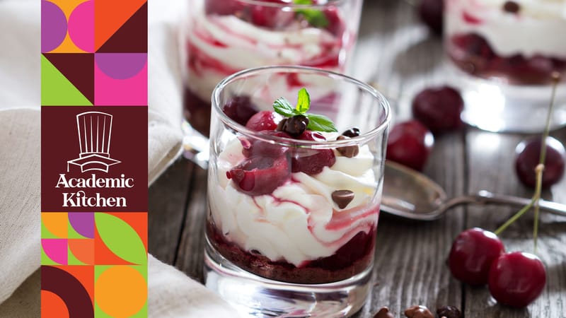 Yaz Tatlıları: Vişneli Panna Cotta ve Limonlu No Bake Cheesecake