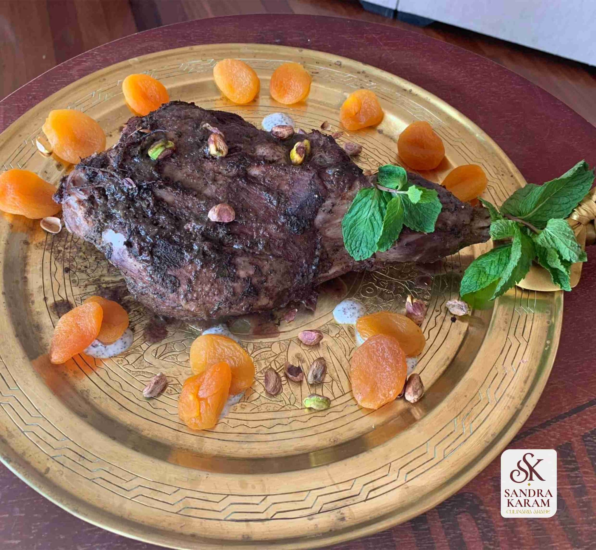 PERNIL DE CORDEIRO
