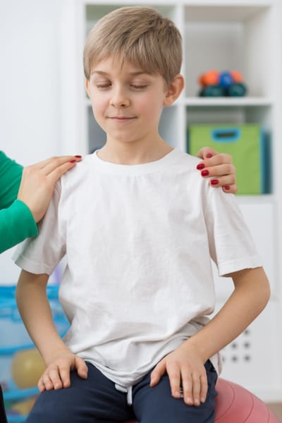 Toucher thérapeutique et accompagnement des enfants TDAH