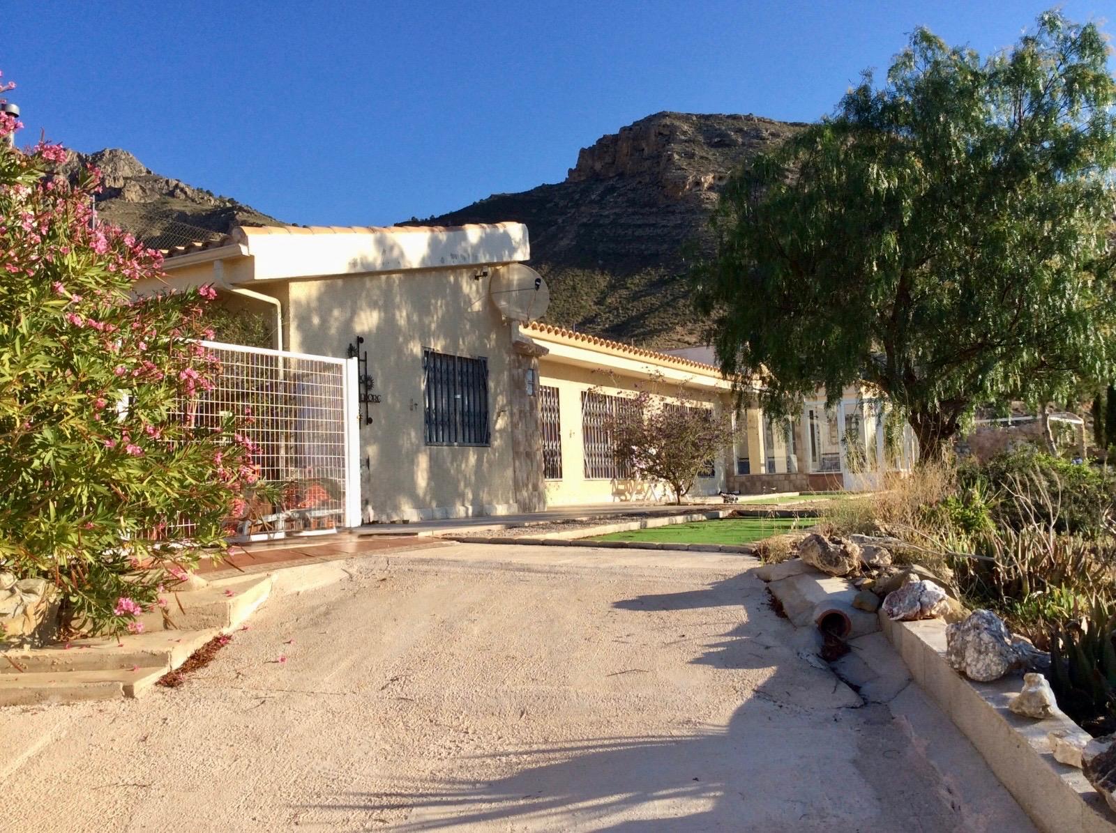 Walk along the villa