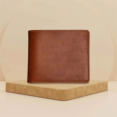 Men’s Leather Wallets in Europe – Crafted Elegance