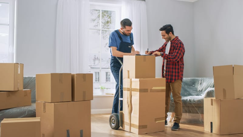 📄 Secure Furniture Storage Solutions – El Fursan