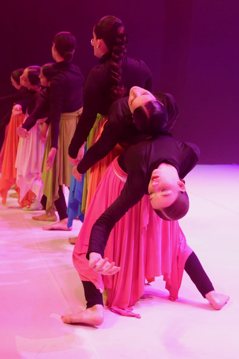 מודרני נערות