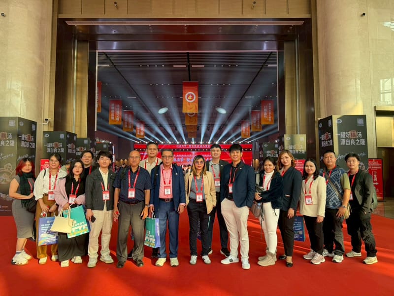 China Food Trade Fair และได้รับเกียรติขึ้นเวทีกล่างวถึงเกี่ยวกับสมาคม ณ เมืองอู๋ฮั้น ประเทศจีน
