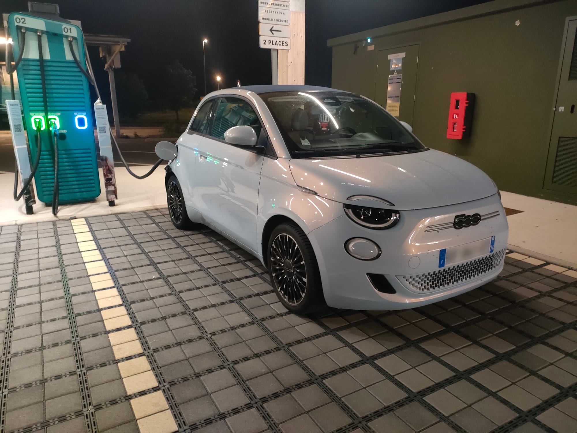 Fiat 500E