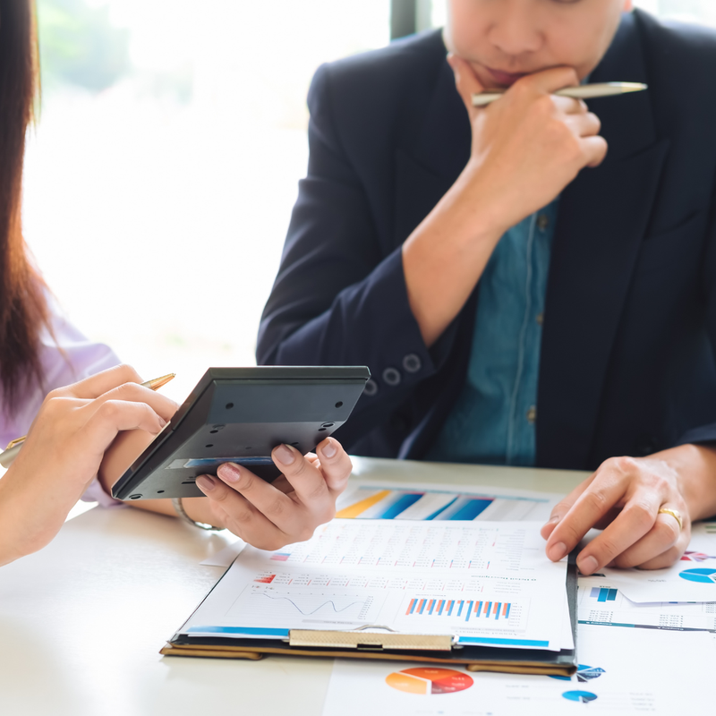 Should You Outsource Your Bookkeeping? 5 Signs It’s Time to Hire Help.