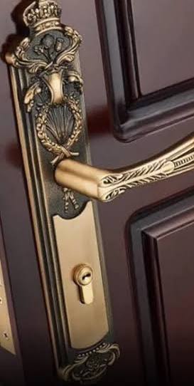 The Latest Trends in Door Locks and Handles for Modern Interiors