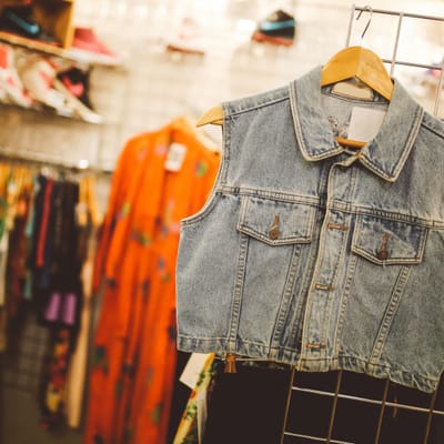 เจาะลึก “ตลาดสินค้ามือสอง”