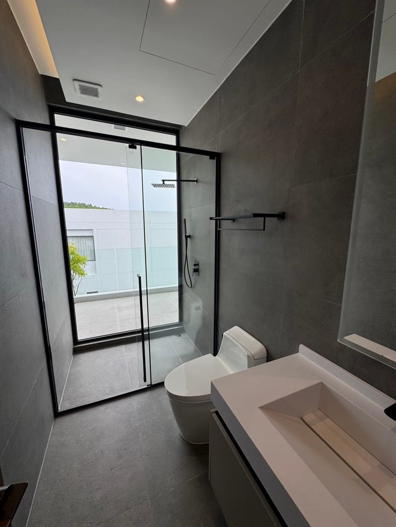 ราวกันตก Showwr