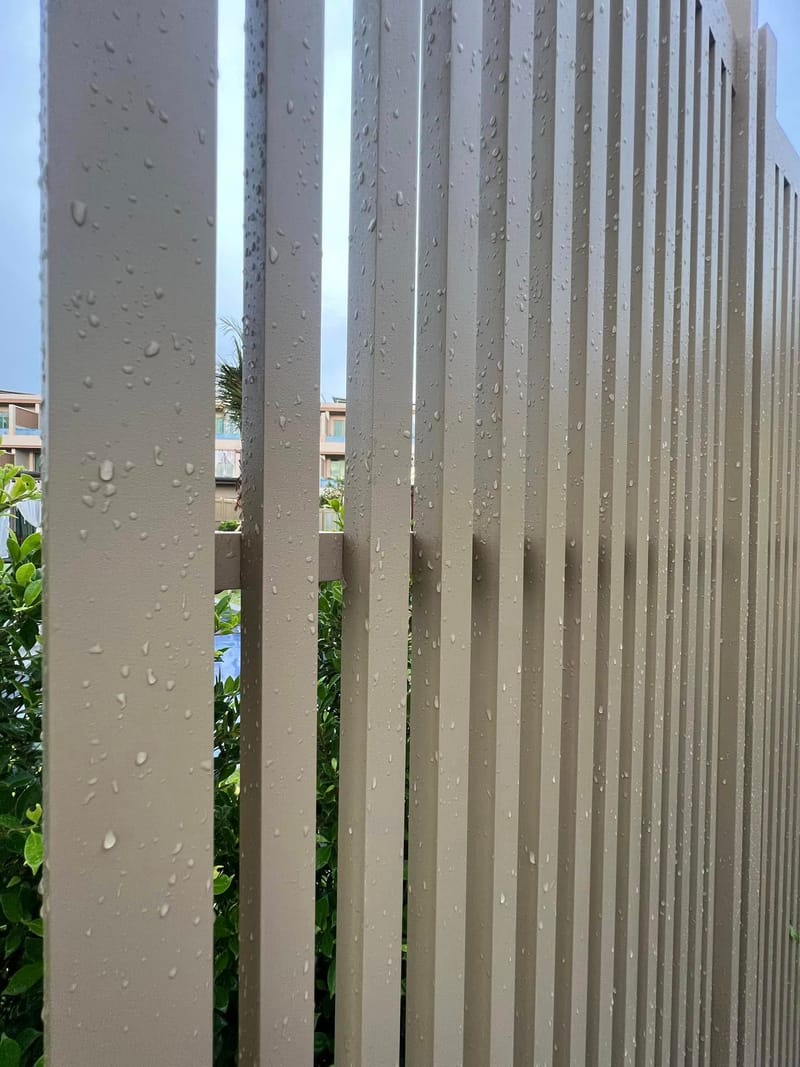 ราวกันตก ระแนงอลูมิเนียม