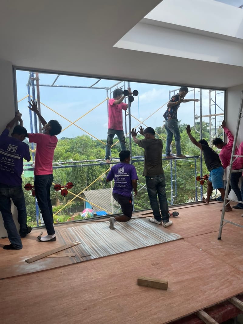 ประตู หน้าต่าง ราวกันตก Shower