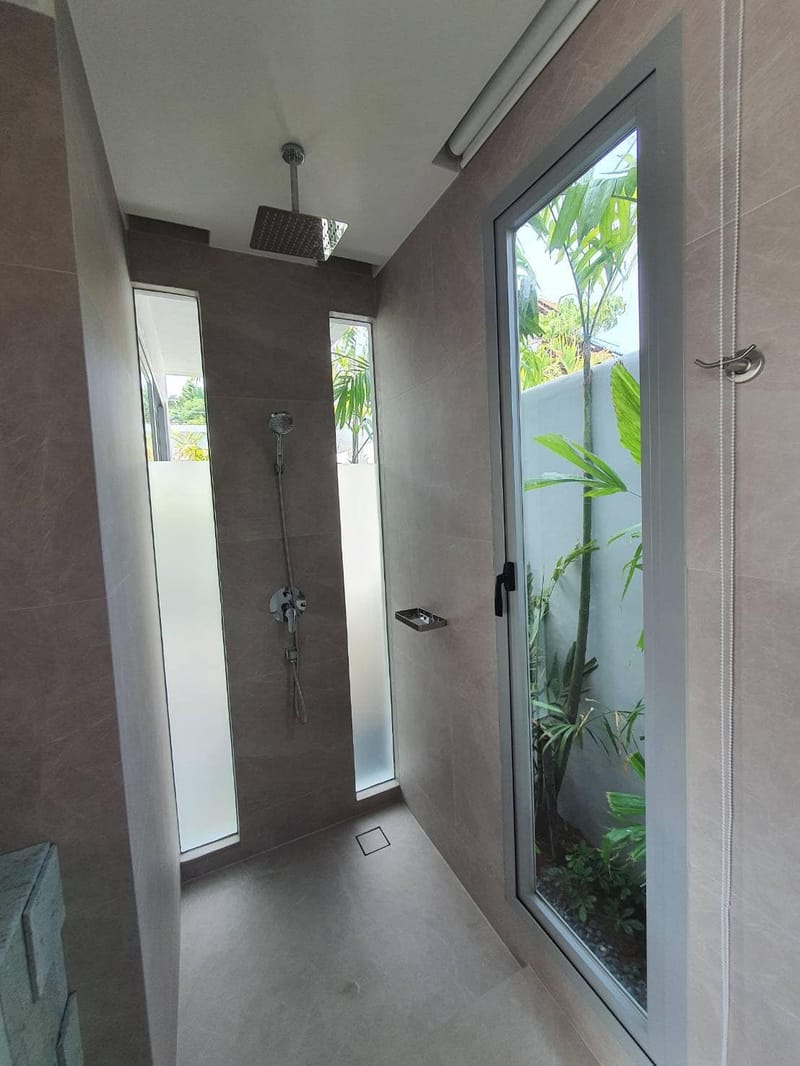 ประตู หน้าต่าง ราวกันตก Shower