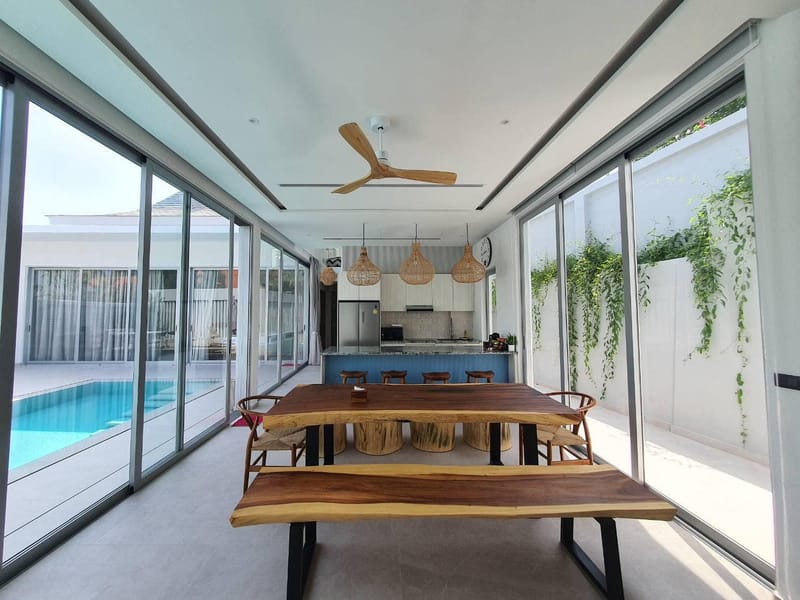 ประตู หน้าต่าง ราวกันตก Shower