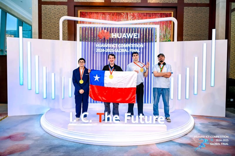 Alumnos de DuocUC logran histórico segundo lugar en competencia mundial TIC en China