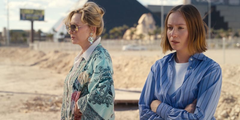 Max renueva Hacks para una quinta temporada