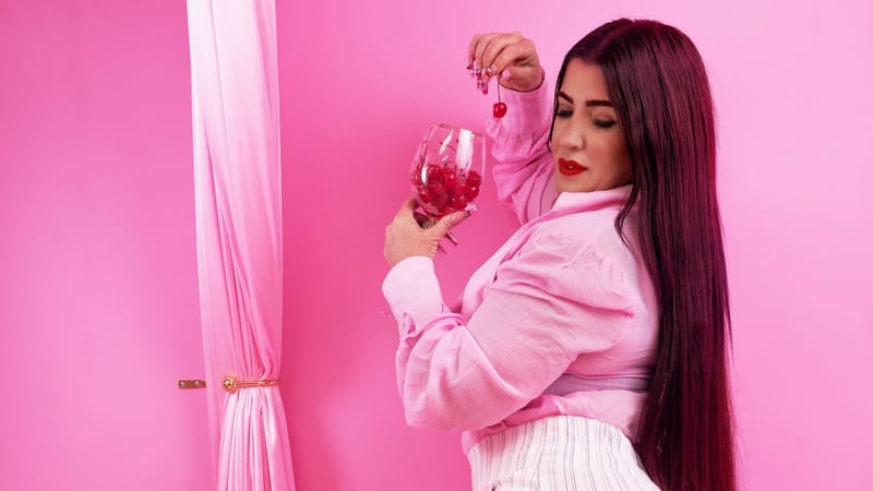 Mayte presenta su nuevo sencillo “Perry”