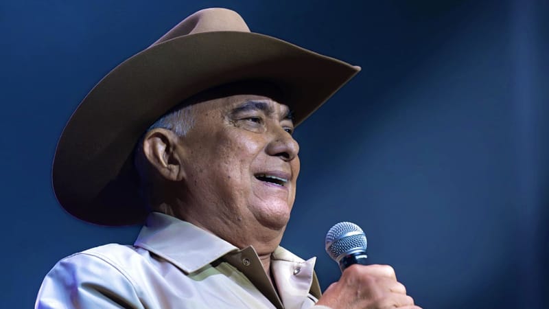 Reynaldo Armas lanza “Cardenal Te Necesita” tras llenar el Movistar Arena de Bogotá