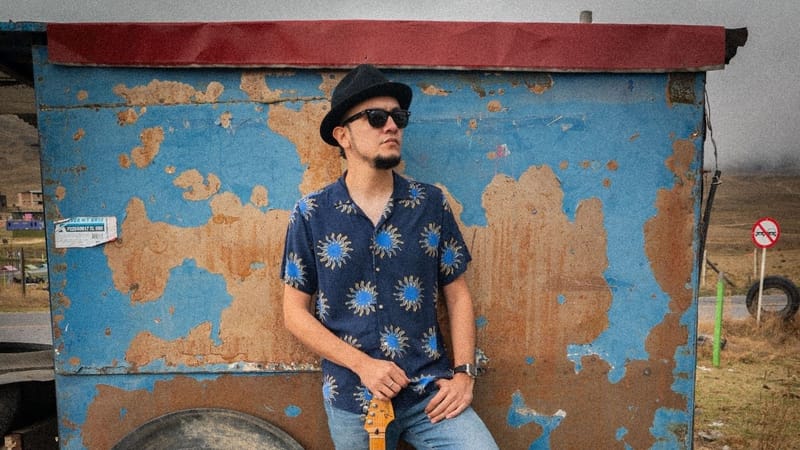 Ariel Tobo presenta 'Hasta el final', un duelo emocional que apela a la necesidad urgente de sanar