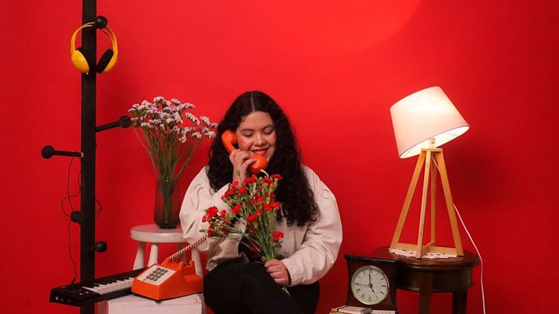 Catalina Navarro comparte “Canción de Amor (Cada Vez)”, una postal íntima de su próximo disco