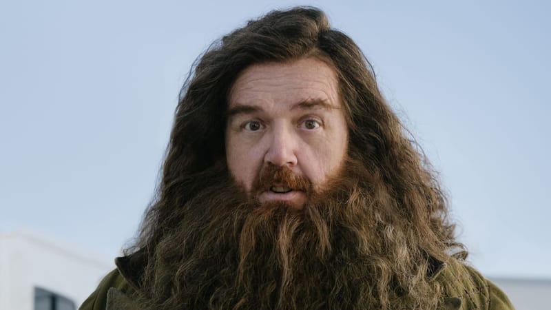 Mira la primera imagen de Rubeus Hagrid en la serie de ‘Harry Potter’