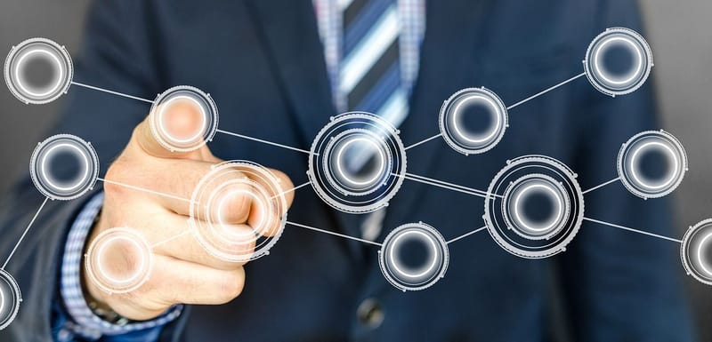 Agentes inteligentes: hacia un futuro donde el 70% de los trámites serán virtuales y las experiencias más humanas