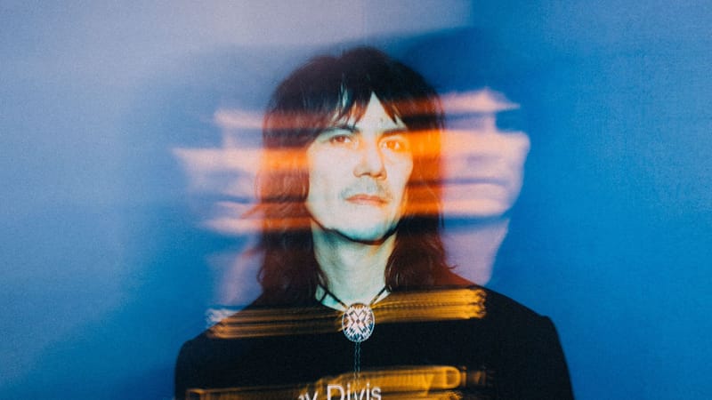 El artista mexicano Vicente Jáuregui presenta su EP "Ternura Radical"