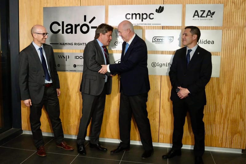 Claro y Cruzados inauguran el primer estadio inteligente de Chile