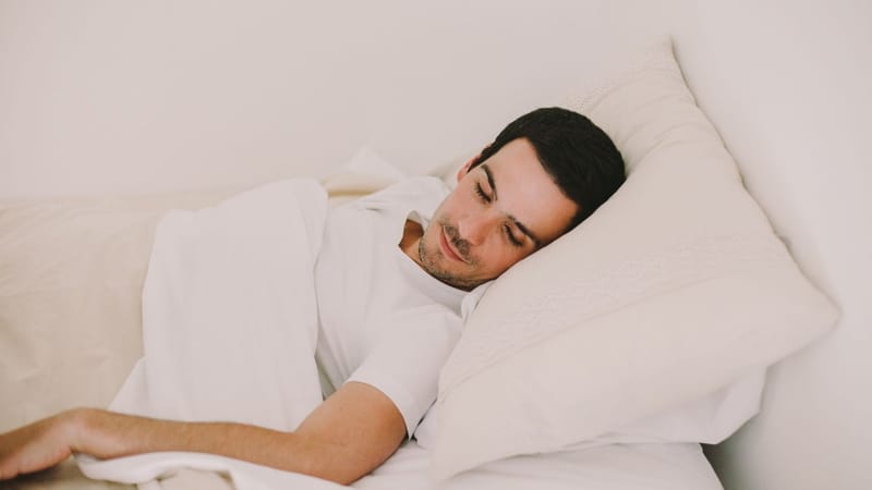 Roncar no es normal: expertos explican cómo identificarlo, medirlo y tratarlo