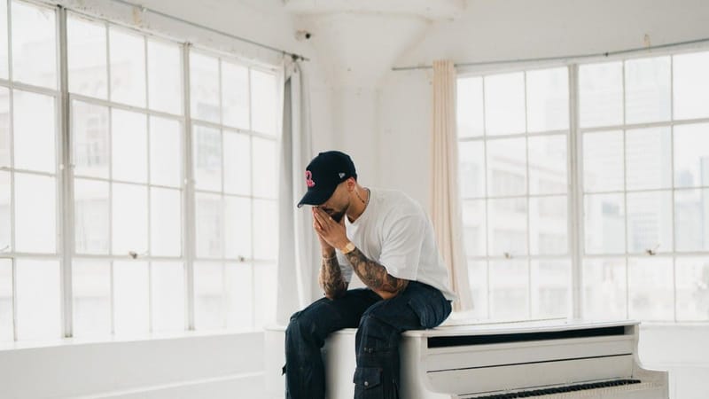 J Salez presenta “Duele”, una bachata sensual producida por DerekVinci bajo el sello EQS Música