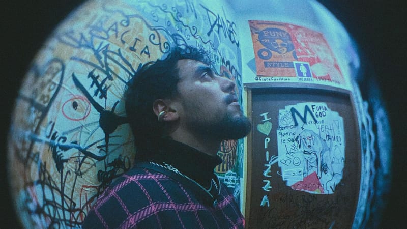 Sergio Triviño Rey lanza “Todavía Pienso en Ti”: la "auto-profecía" indie-pop sobre los duelos que no terminan.