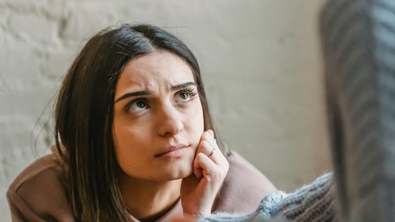 ¿Por qué el Verdadero Poder Reside en la Escucha Profunda?