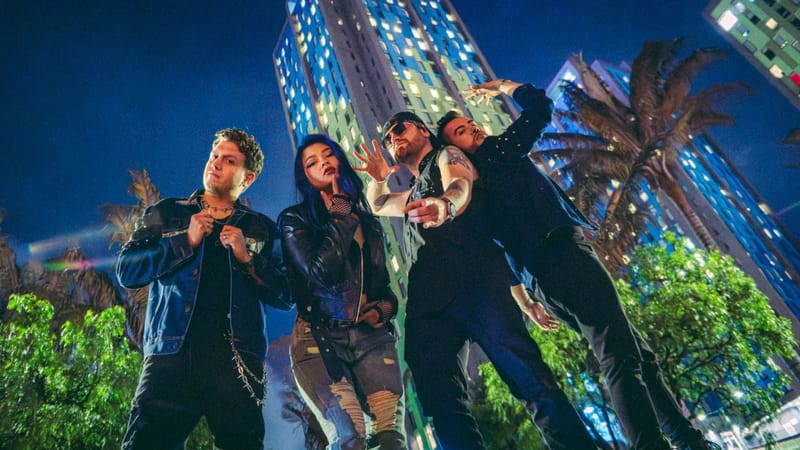 La banda de rock colombiana Voltana le canta a la salud mental y emocional en 'Rainy Night'