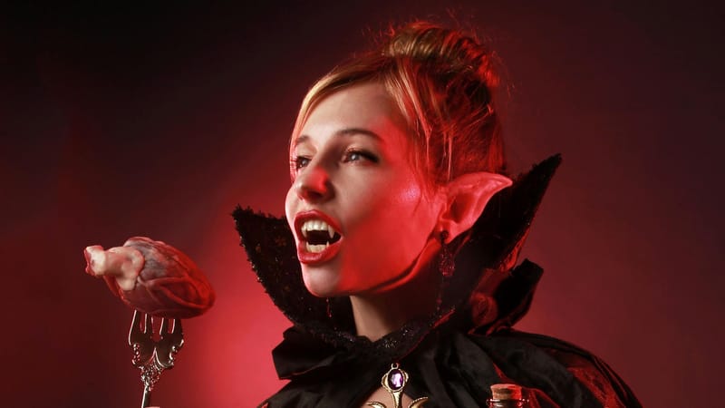 El arte de la adhesión segura: Colocando colmillos de vampiro