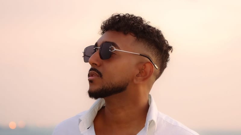 El cantautor colombiano Romix presenta “Enamórate”, una joya salsera inspirada en los 90’s