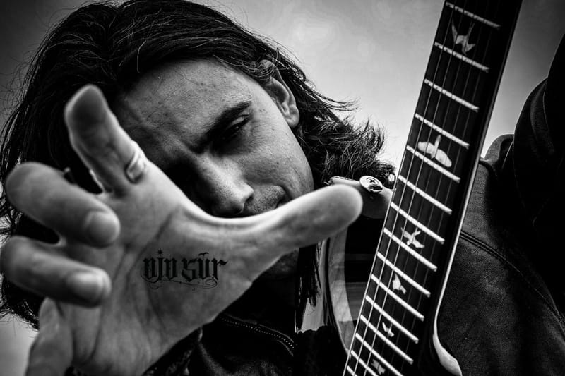 Entre la introspección y la catarsis: Ojo Sur presenta su primer single “Abre Mis Cadenas”