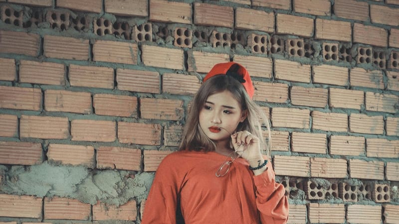 La gramática interior: el resplandor subversivo de la autenticidad