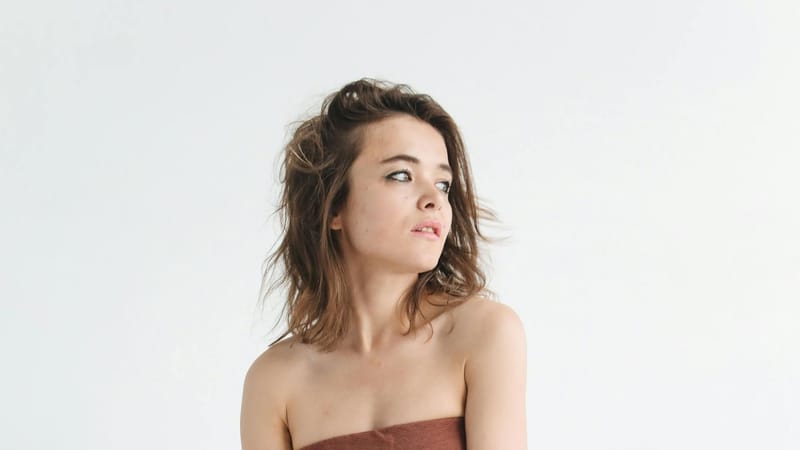 La autenticidad como acto subversivo: el alto costo de ser uno mismo