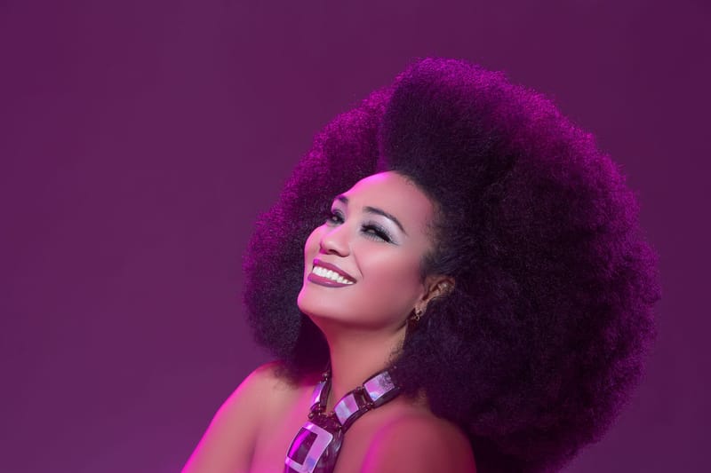 Aymée Nuviola Consolida un 2025 Imparable: Álbum "Caché", Gira Mundial y una Poderosa Expansión en Mercados Globales