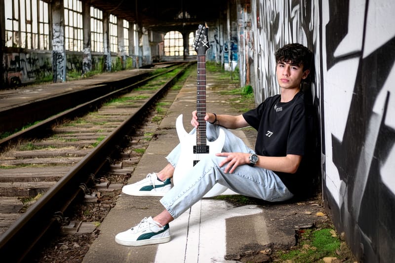 Plua presenta su proyecto musical con una propuesta fresca y emocional