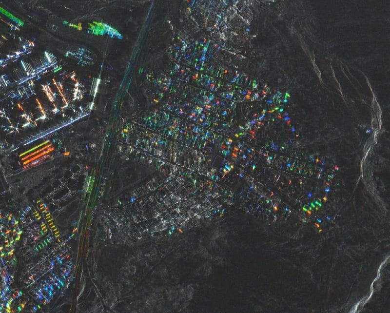 Satélites revelan el impacto de los incendios en Chile incluso bajo el humo