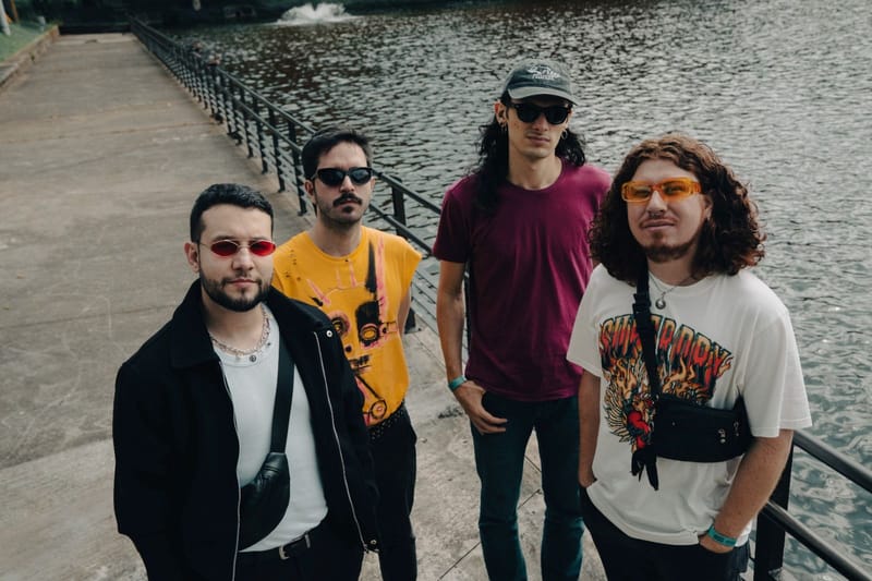 Pirineos en Llamas lanza su disco 'Aguapanela' y calienta para su show en el Festival Estéreo Picnic 2026