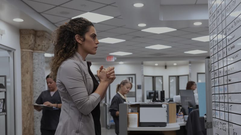 La tensión aumenta en la segunda mitad de temporada: ‘The Pitt’ llega a su octavo episodio este jueves en HBO Max