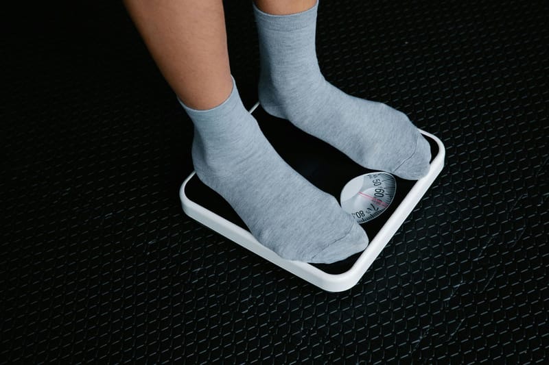 Más allá de la balanza: la obesidad como espejo de nuestra sociedad