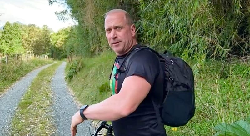 Charlie Clark continúa rodaje de documental sobre Ovnis en Región de Los Lagos