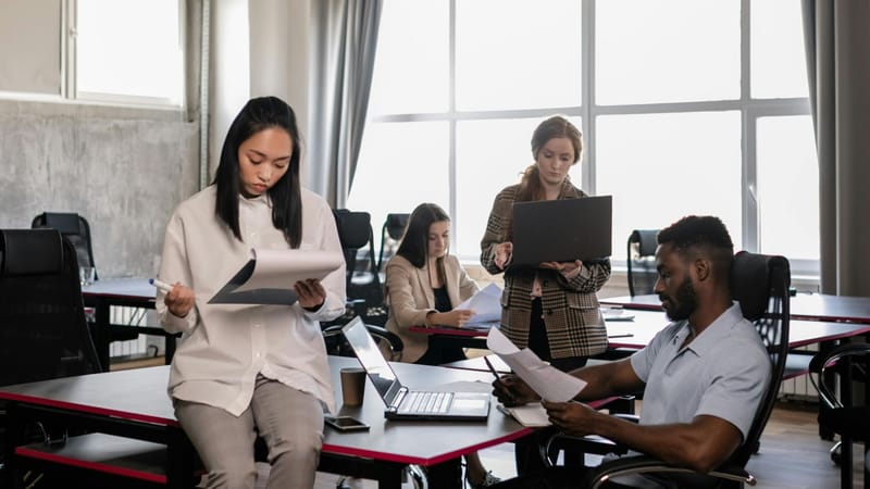 “No escuchar a los equipos”: la principal crítica de los trabajadores hacia los departamentos de Recursos Humanos en las empresas