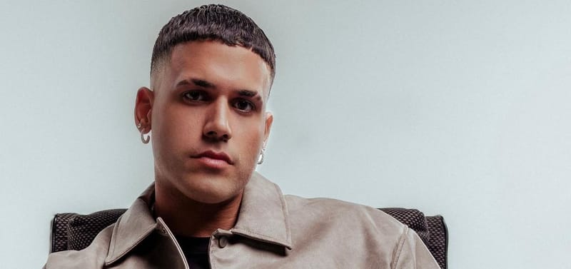 Moa Rivera conquista nuevas audiencias con su primer álbum “Mal Necesario”